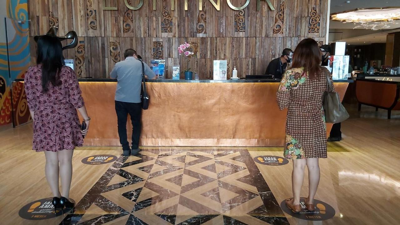 Luminor Hotel Jakarta Kota By Wh Exterior photo