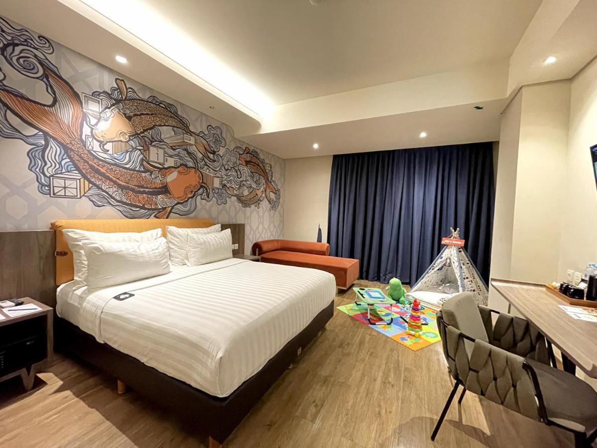 Luminor Hotel Jakarta Kota By Wh Exterior photo