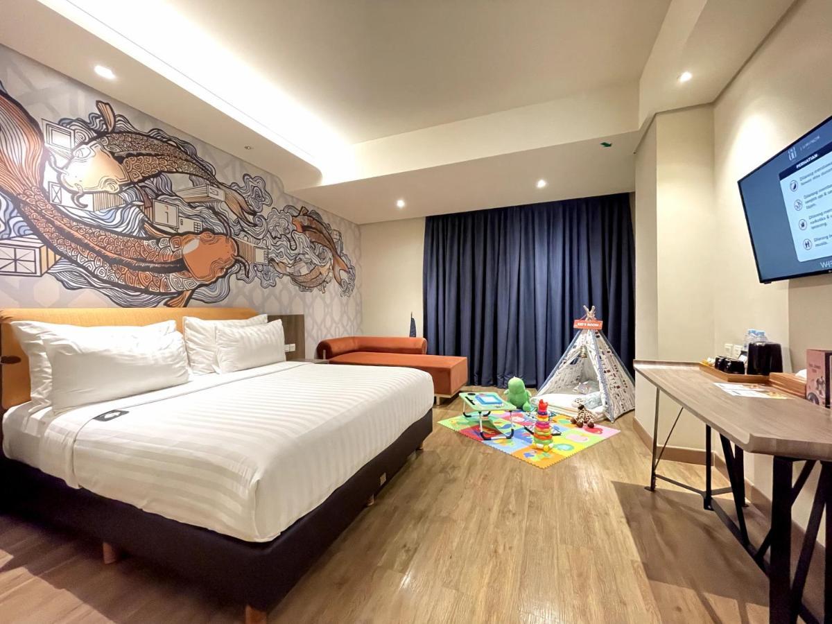Luminor Hotel Jakarta Kota By Wh Exterior photo