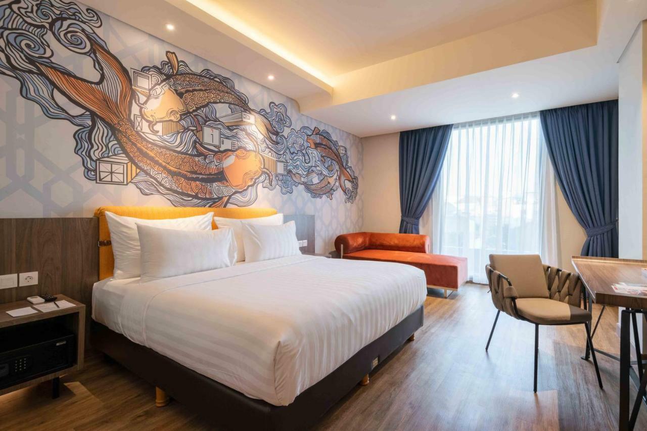 Luminor Hotel Jakarta Kota By Wh Exterior photo