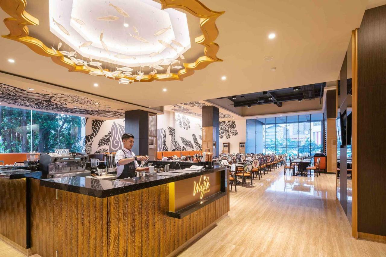 Luminor Hotel Jakarta Kota By Wh Exterior photo